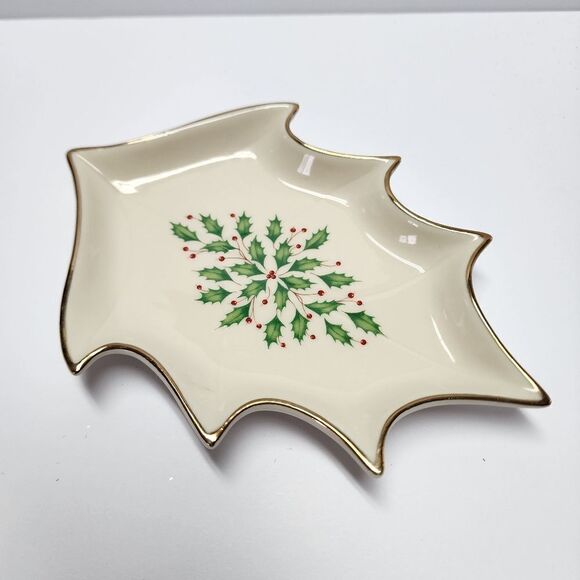 Lenox Christmas Holiday Leaf  Tray with Holly and Berries - Picture 1 of 5